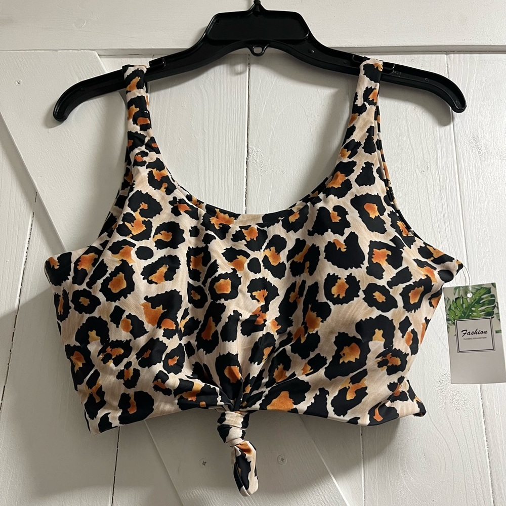 Women's Scoop Neck Tie Knot Front Crop Bikini Top Swim
